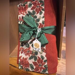 Set of 5 Vintage Red and Green Flower Placemats